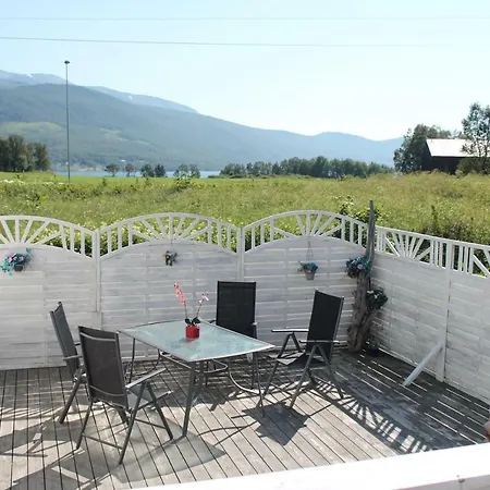 Nordli Gjestehus *