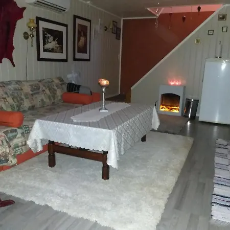 Nordli Gjestehus * Gibostad